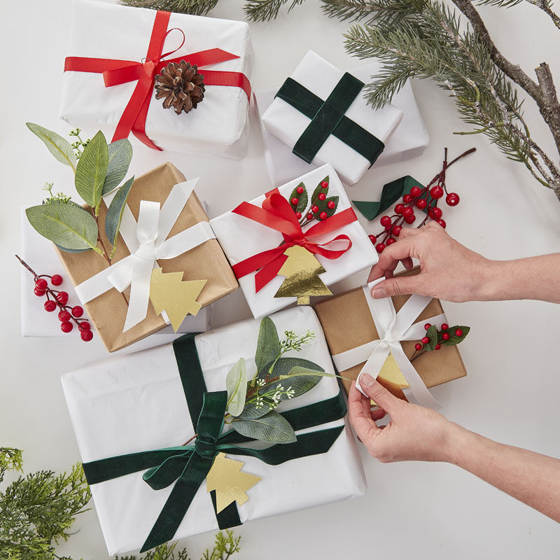 Gift shop wrapping kit